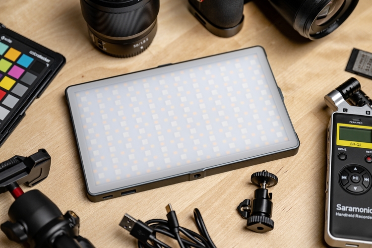 Lampa Newell Led RGB-W Rangha Max