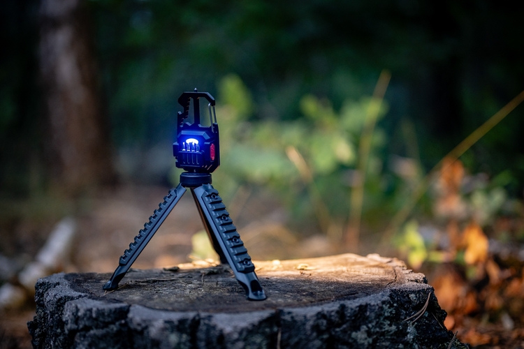 Lampka LED Newell Lunar Multitool + statyw