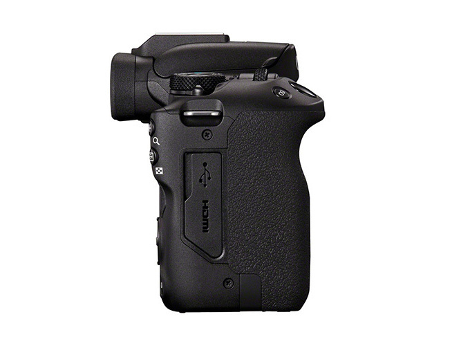 Canon EOS R50 z ob. RF-S 18-150mm f/3.5-6.3 IS STM  