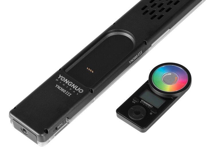 Lampa LED Yongnuo YN360 III - RGB, WB (3200-5500)