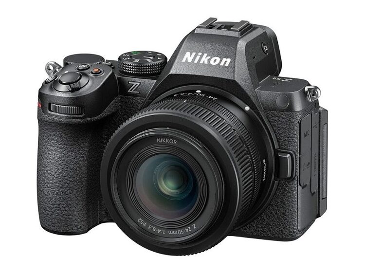 Nikon Z5 II + 24-50mm f/4-6.3.