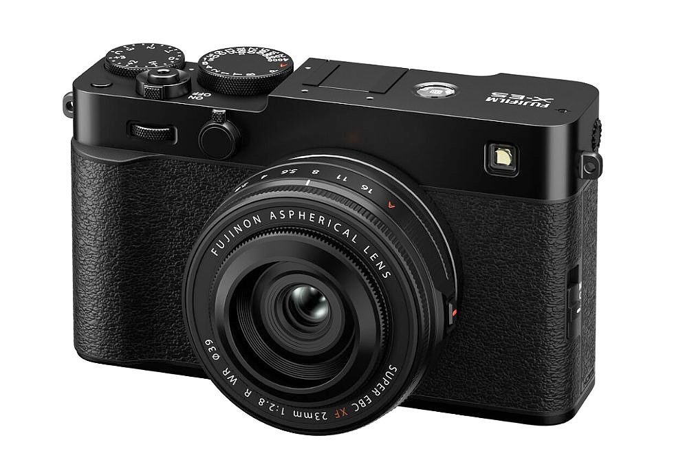 Fujifilm X-E5 z ob. XF 23mm f/2.8 (czarny)  