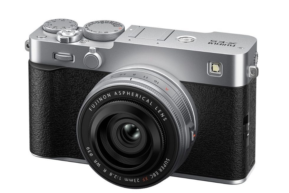 Fujifilm X-E5 z ob. XF 23mm f/2.8 (srebrny)   Fujifilm X-E5 z ob. XF 23mm f/2.8 (srebrny)